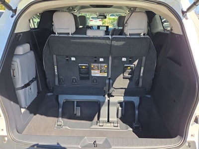 2026 Toyota Sienna LE 8 Passenger