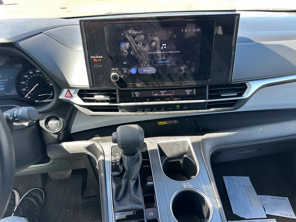 2026 Toyota Sienna LE 8 Passenger
