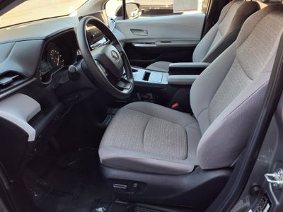2026 Toyota Sienna LE 8 Passenger