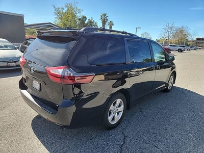 2019 Toyota Sienna LE 8 Passenger