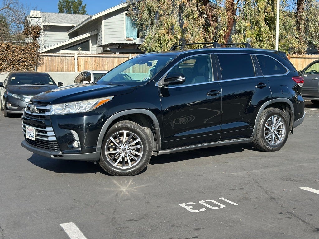 2017 Toyota Highlander Base