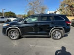 2017 Toyota Highlander Base