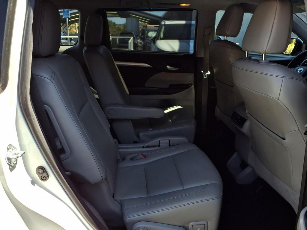 2017 Toyota Highlander XLE