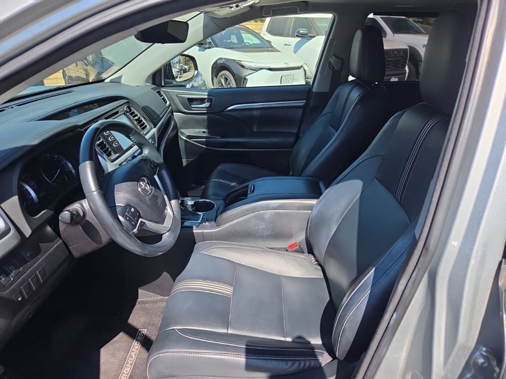 2018 Toyota Highlander SE