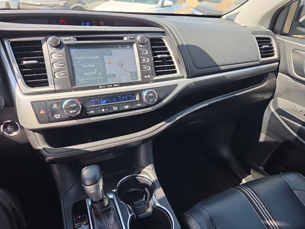 2018 Toyota Highlander SE