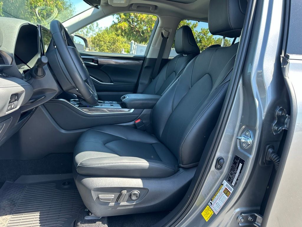 2026 Toyota Highlander Hybrid Limited
