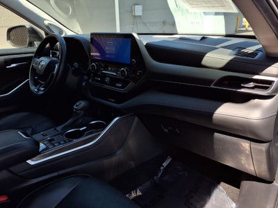 2024 Toyota Highlander Hybrid Limited