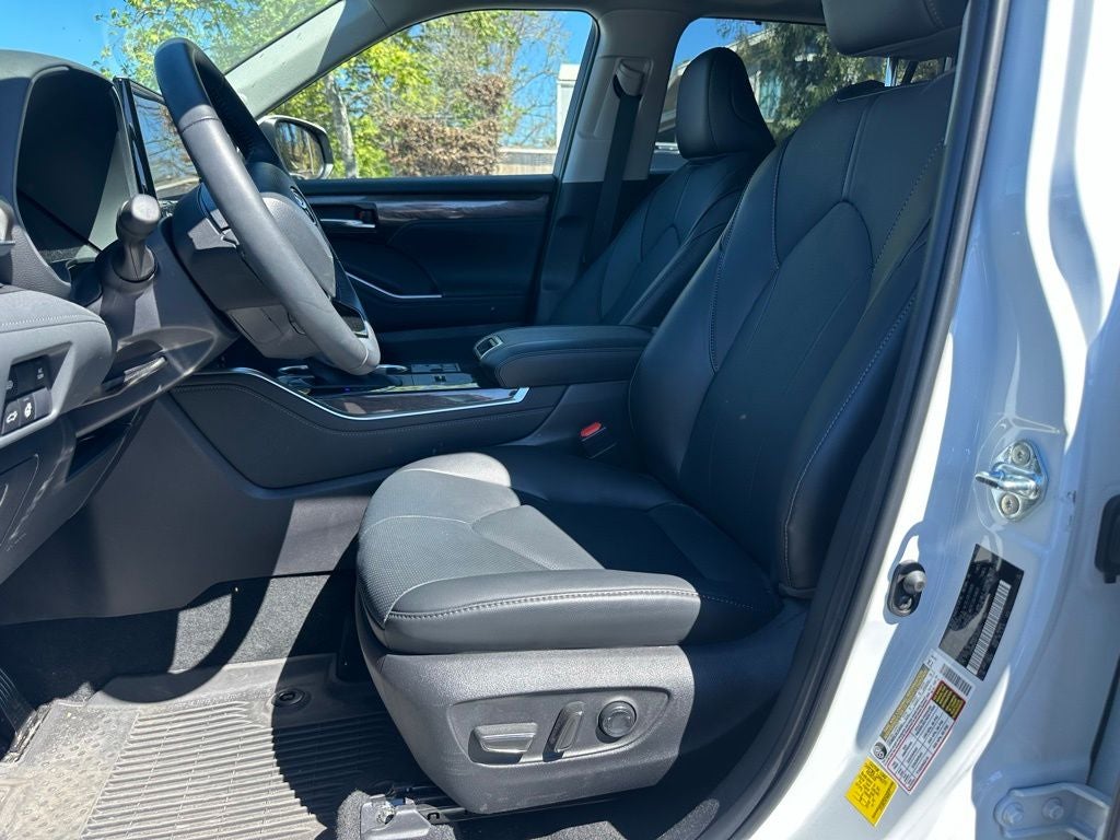 2026 Toyota Highlander Hybrid Limited