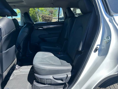 2026 Toyota Highlander Hybrid Limited