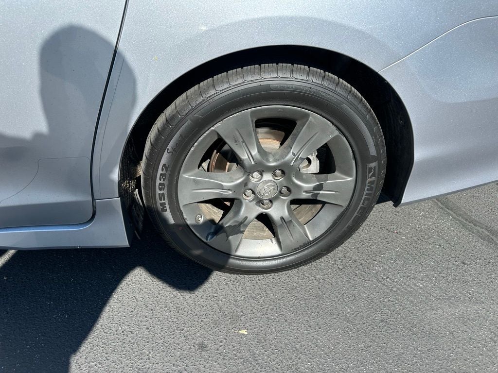2015 Toyota Sienna SE 8 Passenger