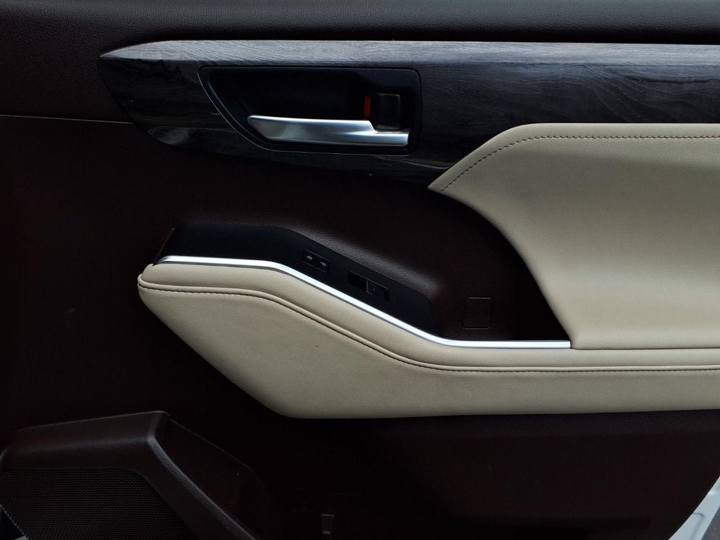 2020 Toyota Highlander Hybrid Limited