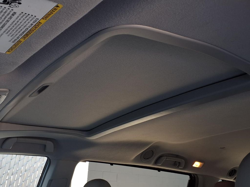 2013 Toyota Sienna XLE 8 Passenger