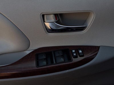 2013 Toyota Sienna XLE 8 Passenger