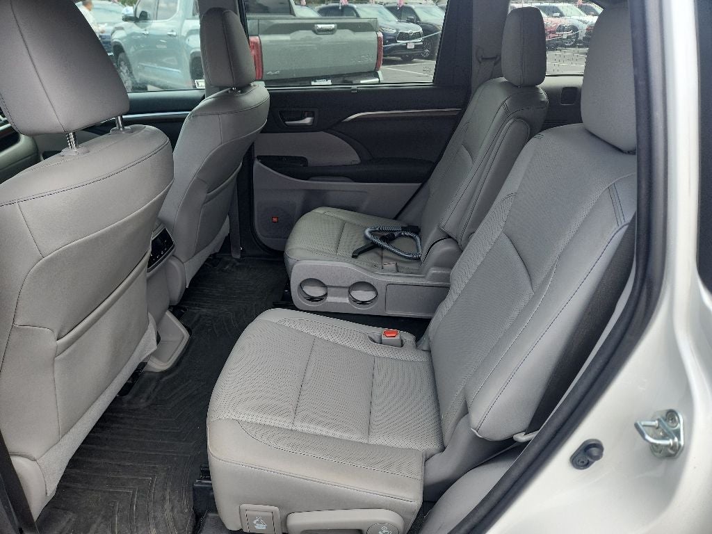 2016 Toyota Highlander Limited