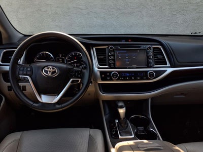 2016 Toyota Highlander Limited