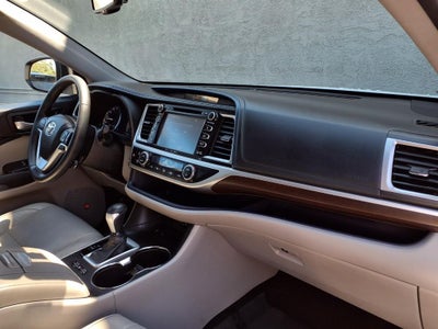 2016 Toyota Highlander Limited