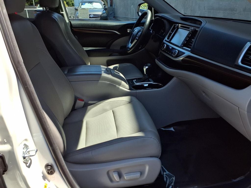 2016 Toyota Highlander Limited