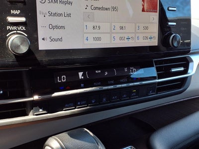 2024 Toyota Sienna XLE 8 Passenger