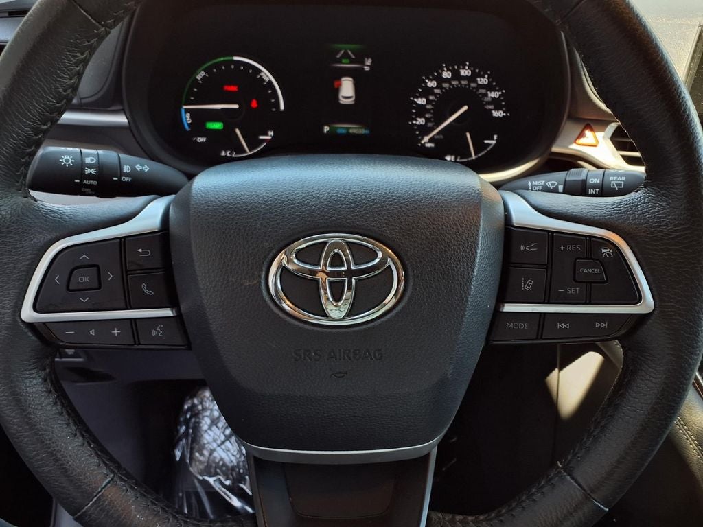 2024 Toyota Sienna XLE 8 Passenger