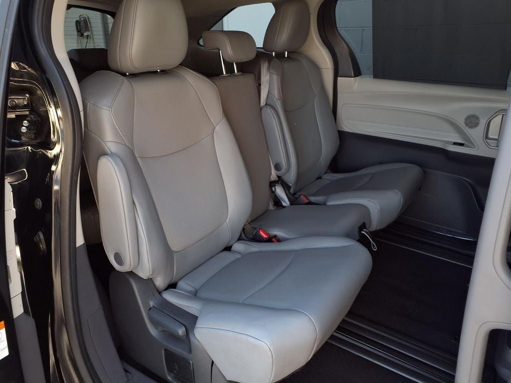 2024 Toyota Sienna XLE 8 Passenger