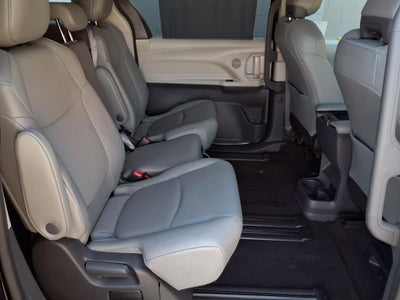 2024 Toyota Sienna XLE 8 Passenger