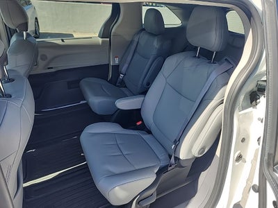 2022 Toyota Sienna XLE 7 Passenger