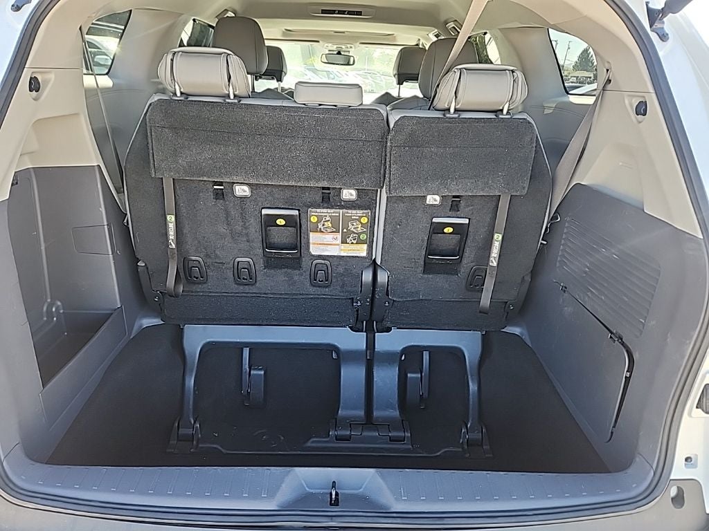 2022 Toyota Sienna XLE 7 Passenger
