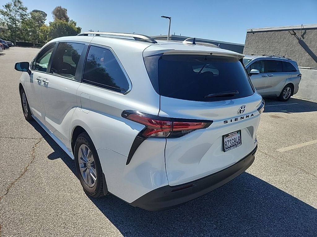 2022 Toyota Sienna XLE 7 Passenger