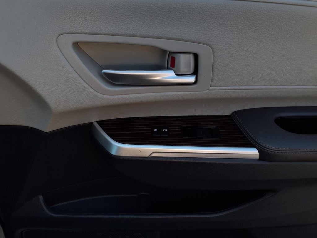 2022 Toyota Sienna XLE 8 Passenger