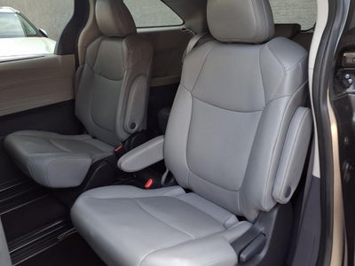 2024 Toyota Sienna XLE 8 Passenger