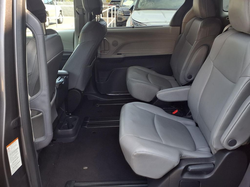 2024 Toyota Sienna XLE 8 Passenger