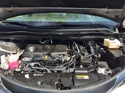 2024 Toyota Sienna XLE 8 Passenger