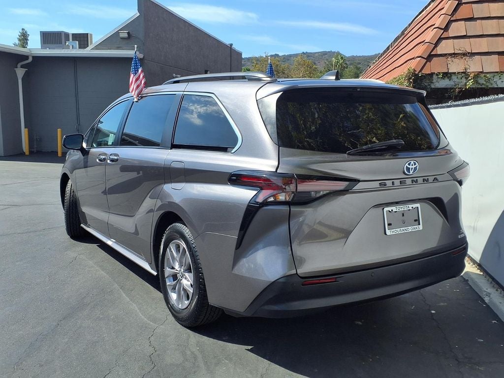 2024 Toyota Sienna XLE 8 Passenger