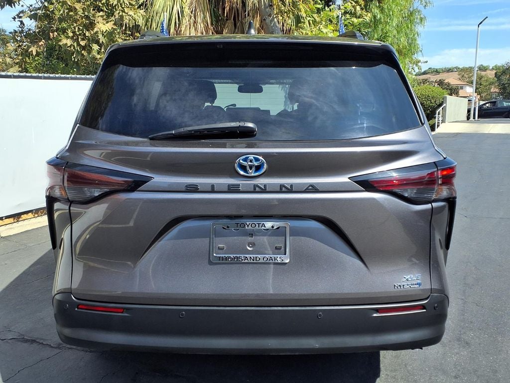 2024 Toyota Sienna XLE 8 Passenger