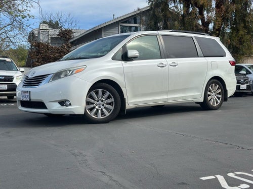 2017 Toyota Sienna Limited 7 Passenger