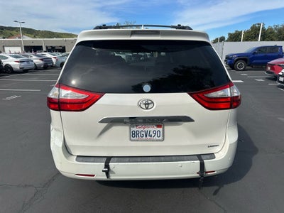2017 Toyota Sienna Limited 7 Passenger