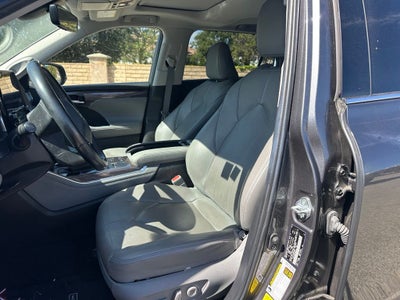 2021 Toyota Highlander Limited