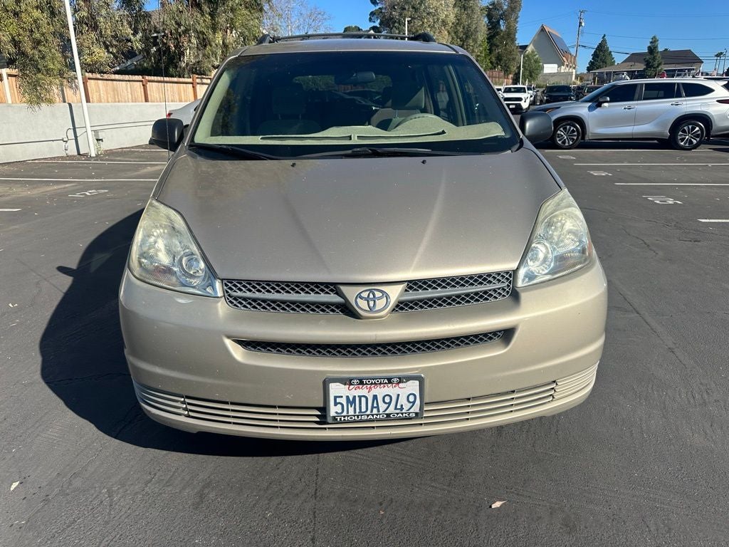 2005 Toyota Sienna CE