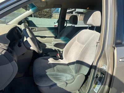 2005 Toyota Sienna CE