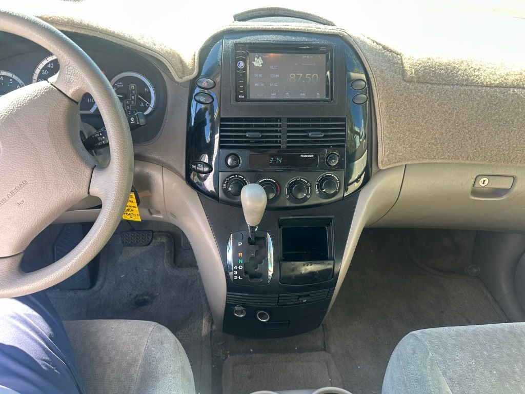 2005 Toyota Sienna CE