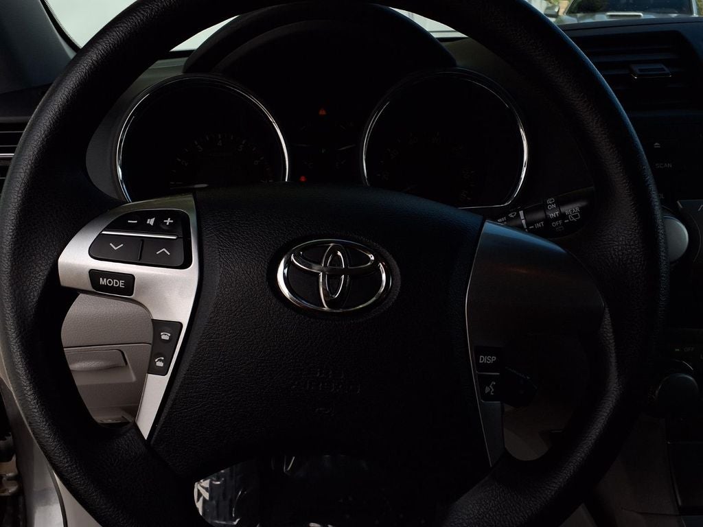 2012 Toyota Highlander Base