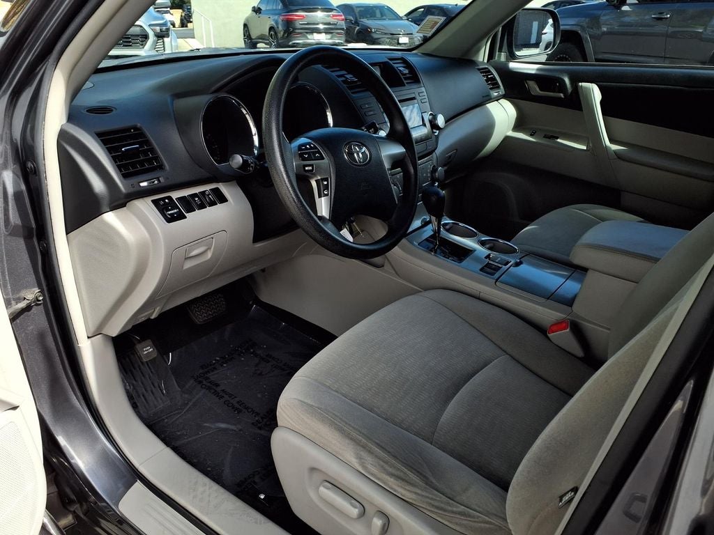 2012 Toyota Highlander Base