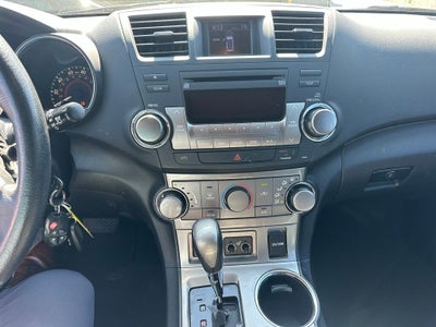 2012 Toyota Highlander SE