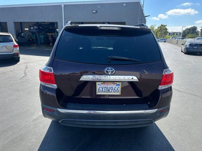 2012 Toyota Highlander SE