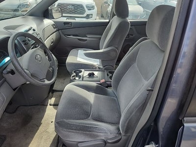 2009 Toyota Sienna CE
