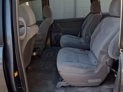 2009 Toyota Sienna CE