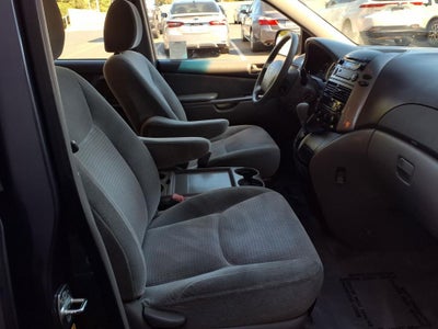 2009 Toyota Sienna CE