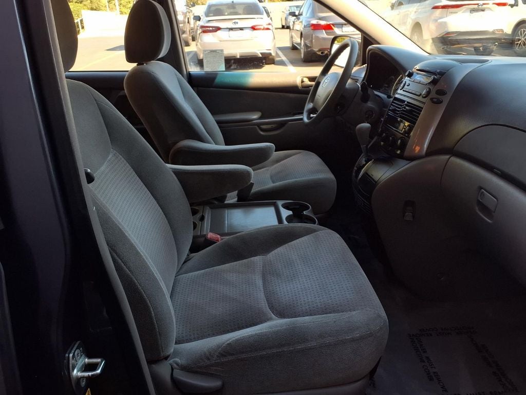 2009 Toyota Sienna CE