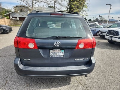 2009 Toyota Sienna CE