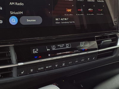 2025 Toyota Sienna Limited 7 Passenger